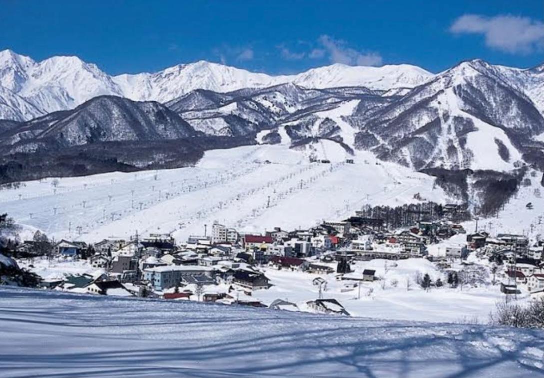 Sunshine Hakuba Ski-To-Door Экстерьер фото