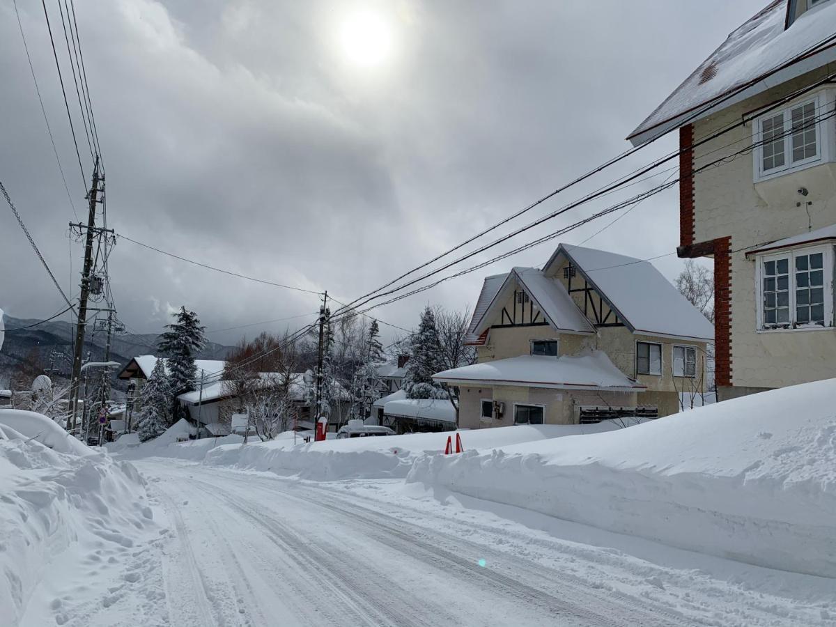 Sunshine Hakuba Ski-To-Door Экстерьер фото